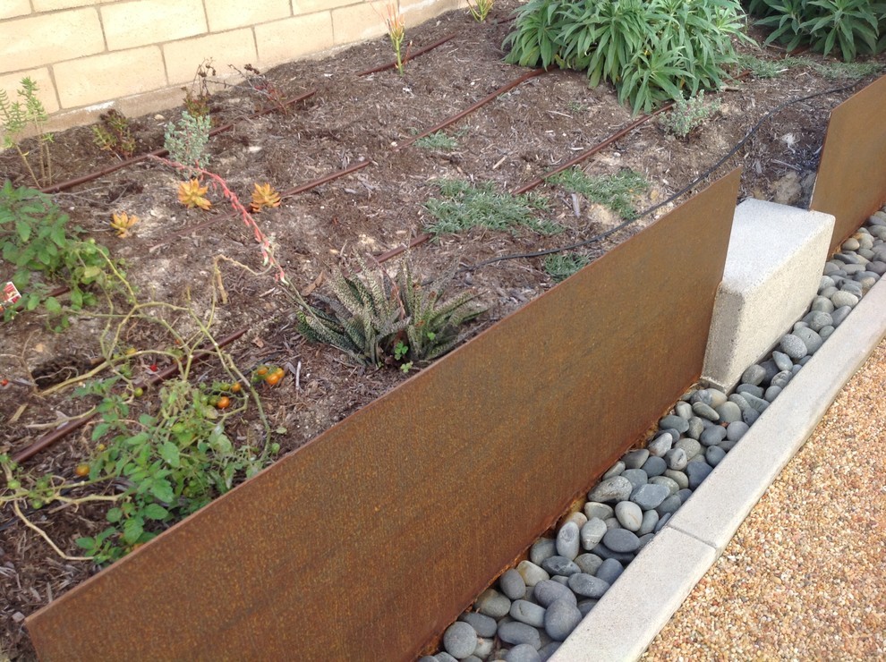 Corten Wall & Fence Design - Exterior Designs Landscape